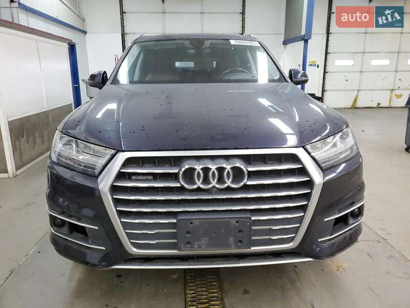 Позашляховик / Кросовер Audi Q7 2017 в Житомирі