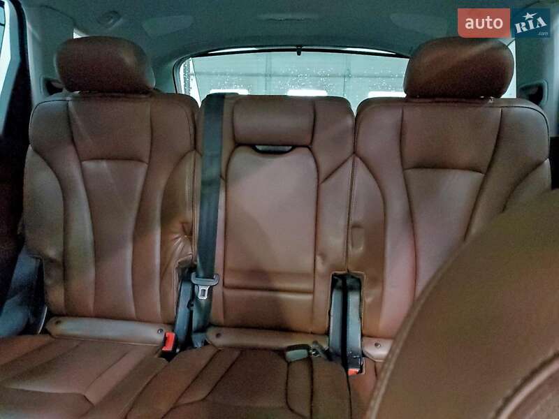 Позашляховик / Кросовер Audi Q7 2017 в Житомирі