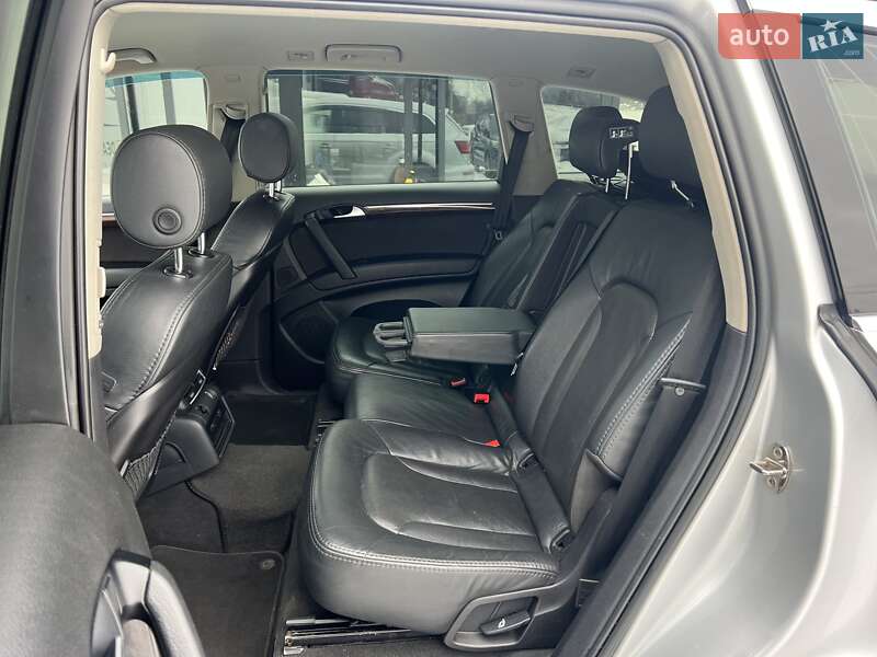 Позашляховик / Кросовер Audi Q7 2010 в Києві фото 35 Позашляховик / Кросовер Audi Q7 2010 в Києві