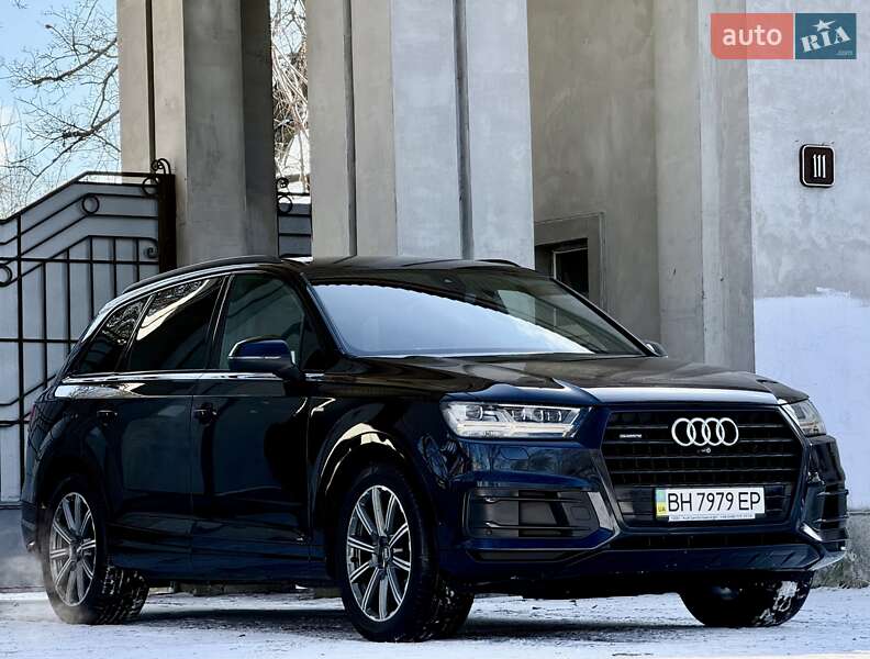 Позашляховик / Кросовер Audi Q7 2018 в Одесі
