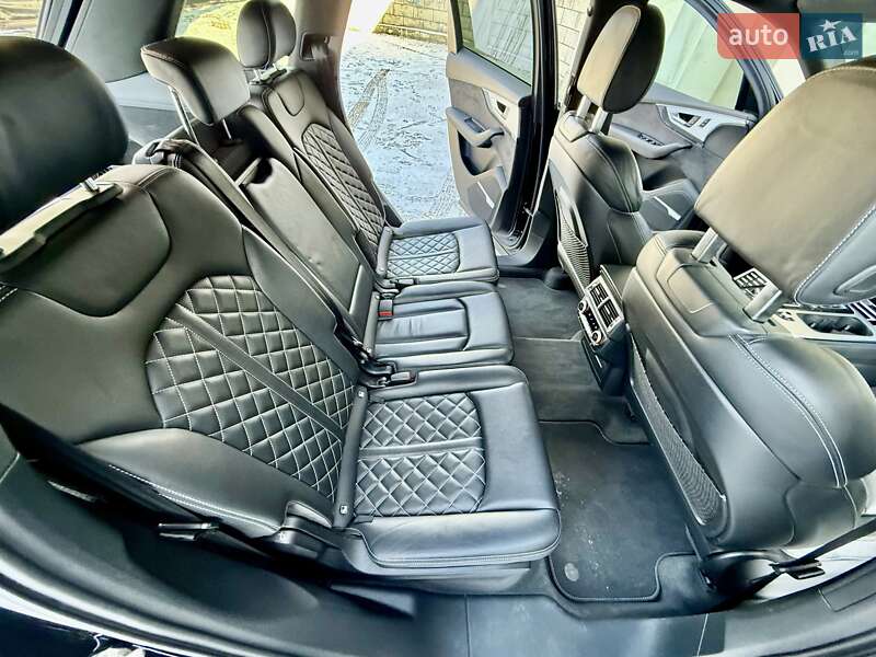 Позашляховик / Кросовер Audi Q7 2018 в Одесі