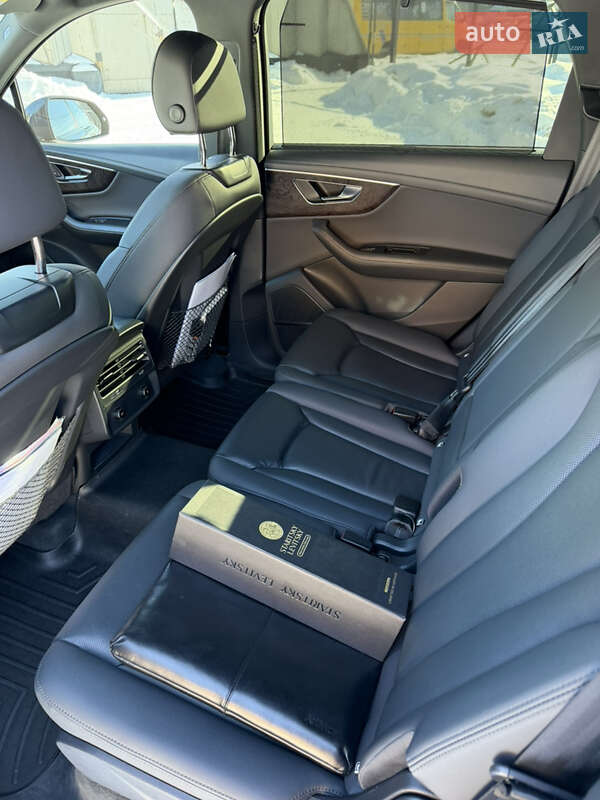 Внедорожник / Кроссовер Audi Q7 2021 в Хмельницком