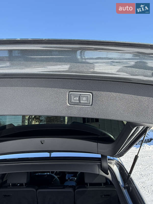 Внедорожник / Кроссовер Audi Q7 2021 в Хмельницком