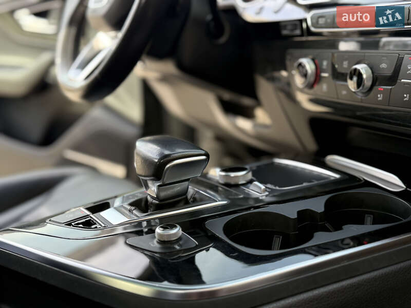 Внедорожник / Кроссовер Audi Q7 2018 в Одессе