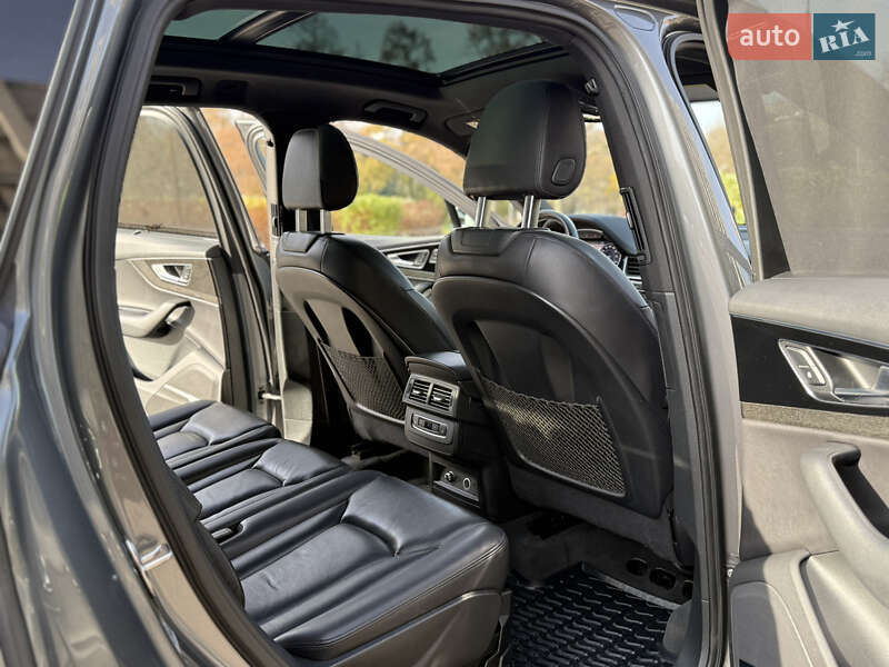 Внедорожник / Кроссовер Audi Q7 2018 в Одессе