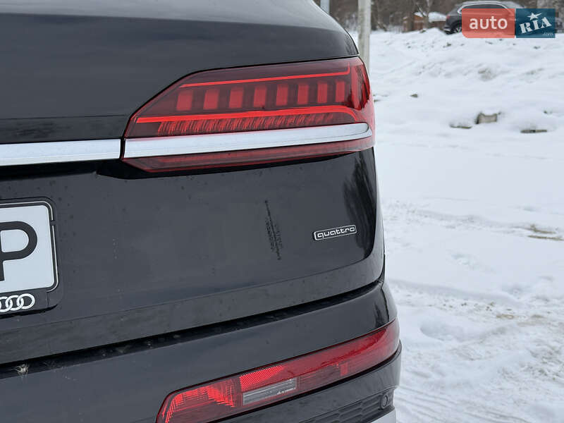 Позашляховик / Кросовер Audi Q7 2019 в Львові фото 12 Позашляховик / Кросовер Audi Q7 2019 в Львові