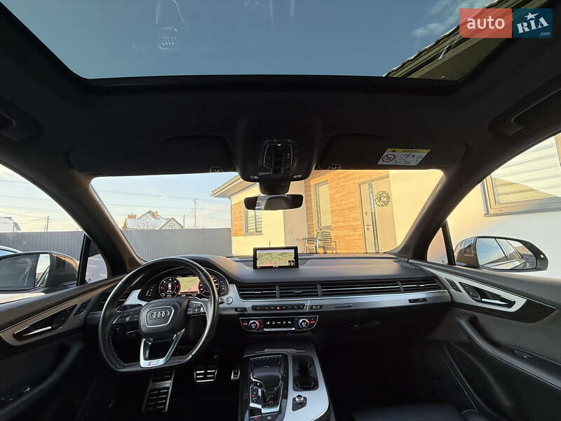 Внедорожник / Кроссовер Audi Q7 2016 в Стрые