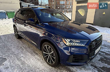 Внедорожник / Кроссовер Audi Q7 2020 в Киеве