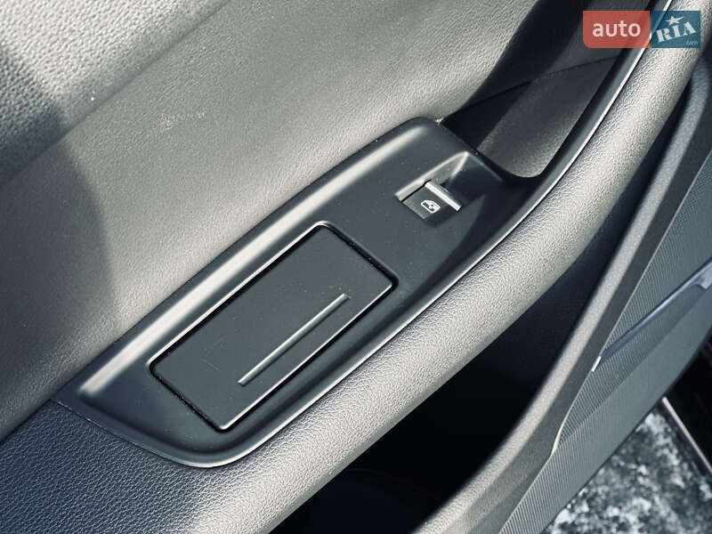 Внедорожник / Кроссовер Audi Q7 2016 в Кременчуге