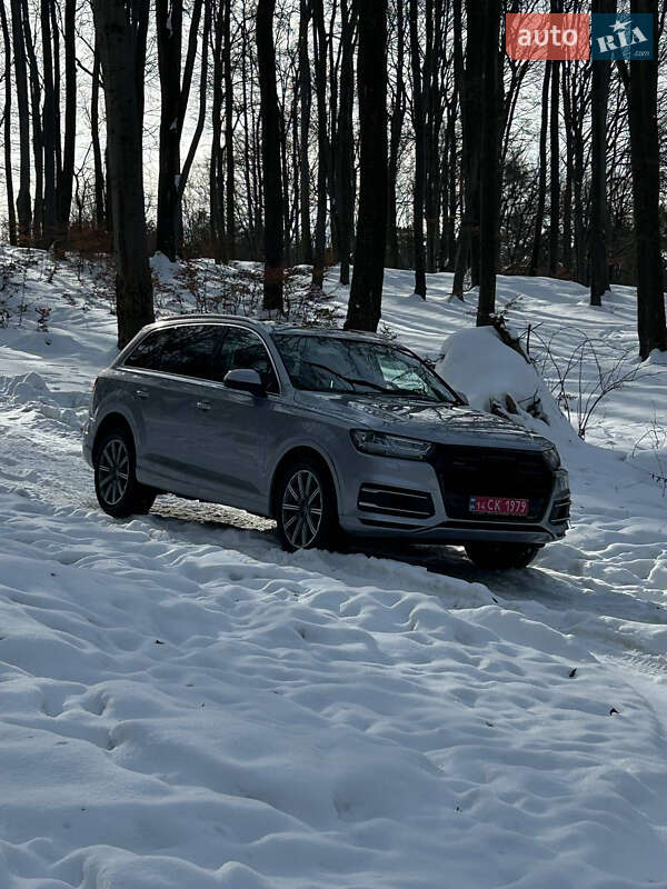 Audi Q7 2018
