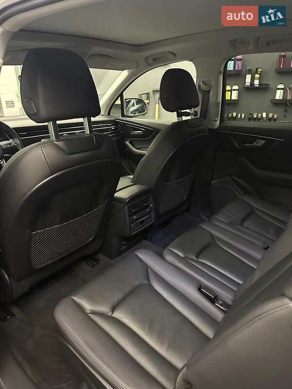 Позашляховик / Кросовер Audi Q7 2022 в Одесі