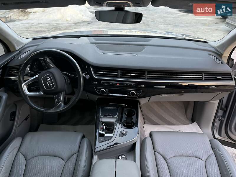 Внедорожник / Кроссовер Audi Q7 2016 в Дрогобыче