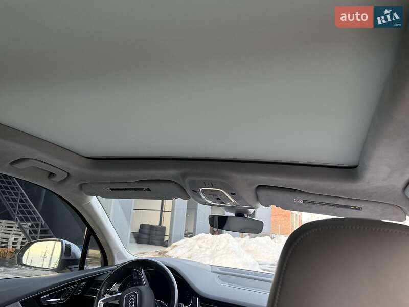 Внедорожник / Кроссовер Audi Q7 2016 в Дрогобыче
