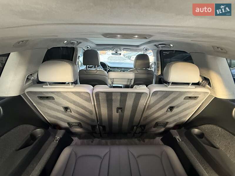 Внедорожник / Кроссовер Audi Q7 2016 в Дрогобыче