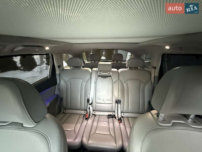 Внедорожник / Кроссовер Audi Q7 2016 в Дрогобыче