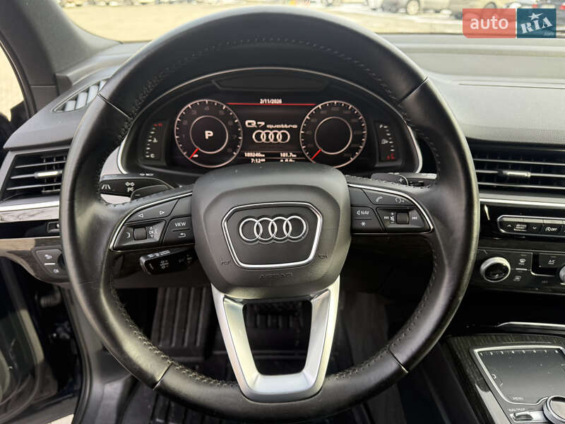 Позашляховик / Кросовер Audi Q7 2017 в Львові