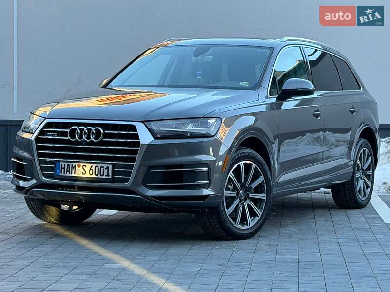 Внедорожник / Кроссовер Audi Q7 2017 в Ровно