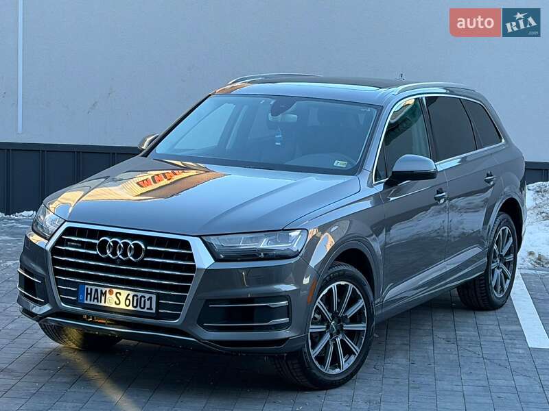 Внедорожник / Кроссовер Audi Q7 2017 в Ровно
