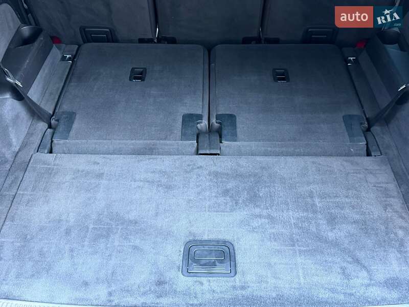 Внедорожник / Кроссовер Audi Q7 2017 в Ровно