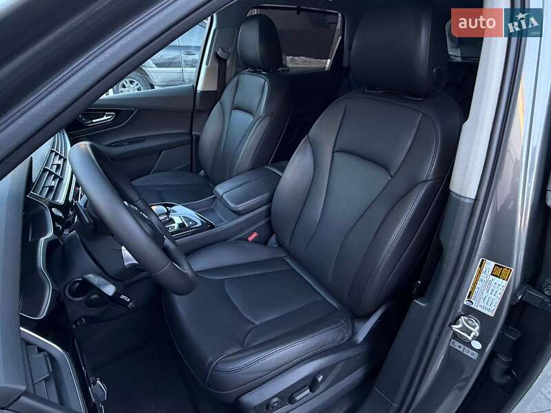 Внедорожник / Кроссовер Audi Q7 2017 в Ровно