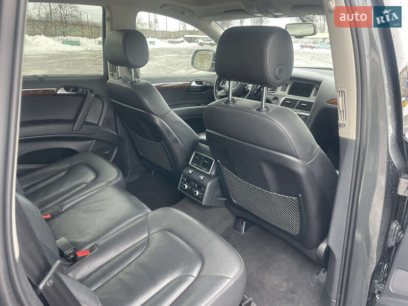 Внедорожник / Кроссовер Audi Q7 2015 в Ровно