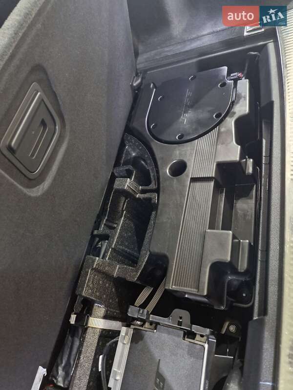 Внедорожник / Кроссовер Audi Q7 2017 в Киеве