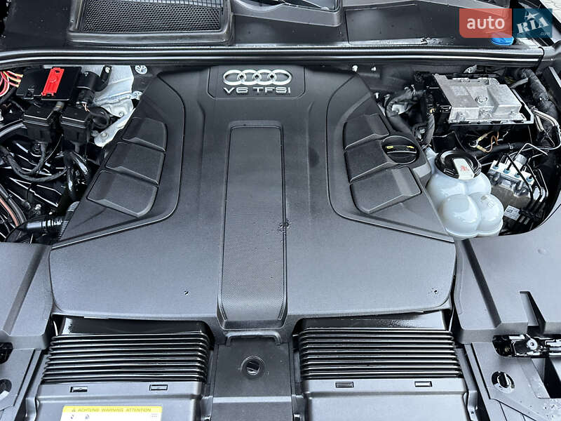 Внедорожник / Кроссовер Audi Q7 2017 в Дубно