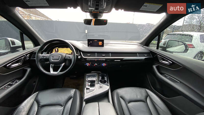 Внедорожник / Кроссовер Audi Q7 2016 в Луцке