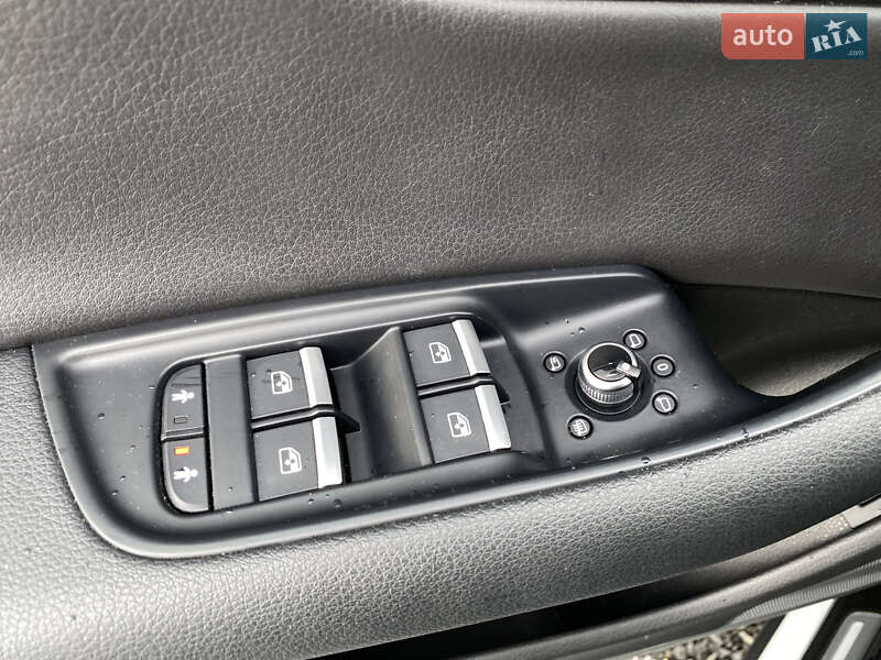 Внедорожник / Кроссовер Audi Q7 2016 в Луцке