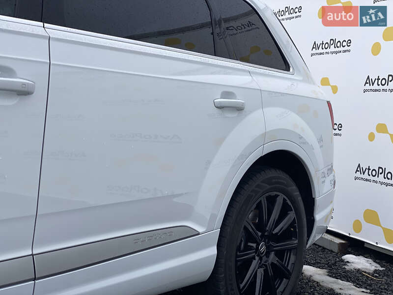 Внедорожник / Кроссовер Audi Q7 2016 в Луцке