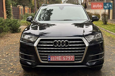 Позашляховик / Кросовер Audi Q7 2017 в Києві