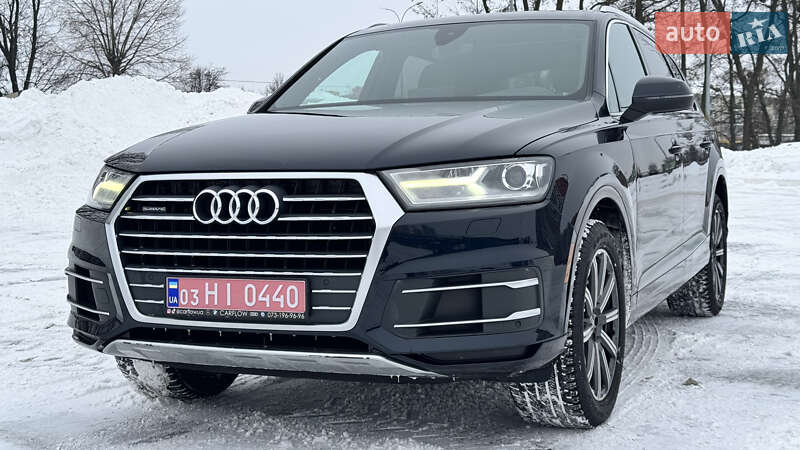 Внедорожник / Кроссовер Audi Q7 2017 в Киеве