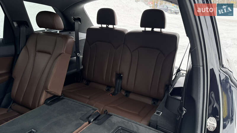 Внедорожник / Кроссовер Audi Q7 2017 в Киеве