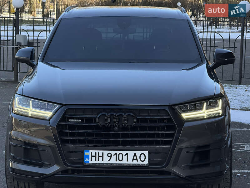 Внедорожник / Кроссовер Audi Q7 2019 в Одессе фото 16 Внедорожник / Кроссовер Audi Q7 2019 в Одессе