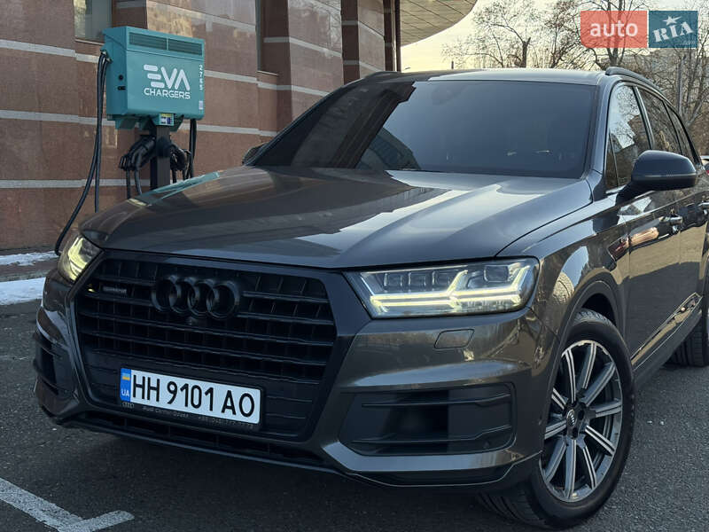 Внедорожник / Кроссовер Audi Q7 2019 в Одессе фото 30 Внедорожник / Кроссовер Audi Q7 2019 в Одессе