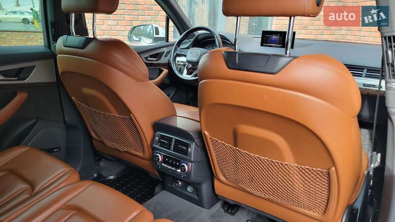Позашляховик / Кросовер Audi Q7 2018 в Хмельницькому