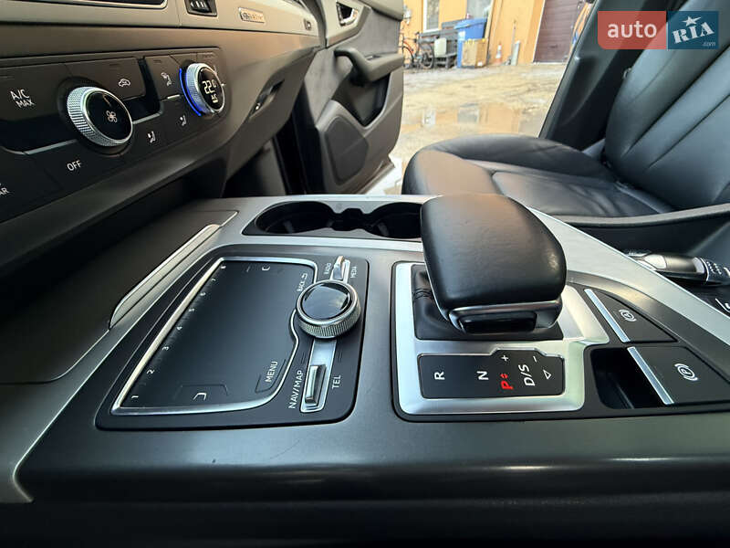 Внедорожник / Кроссовер Audi Q7 2015 в Коломые