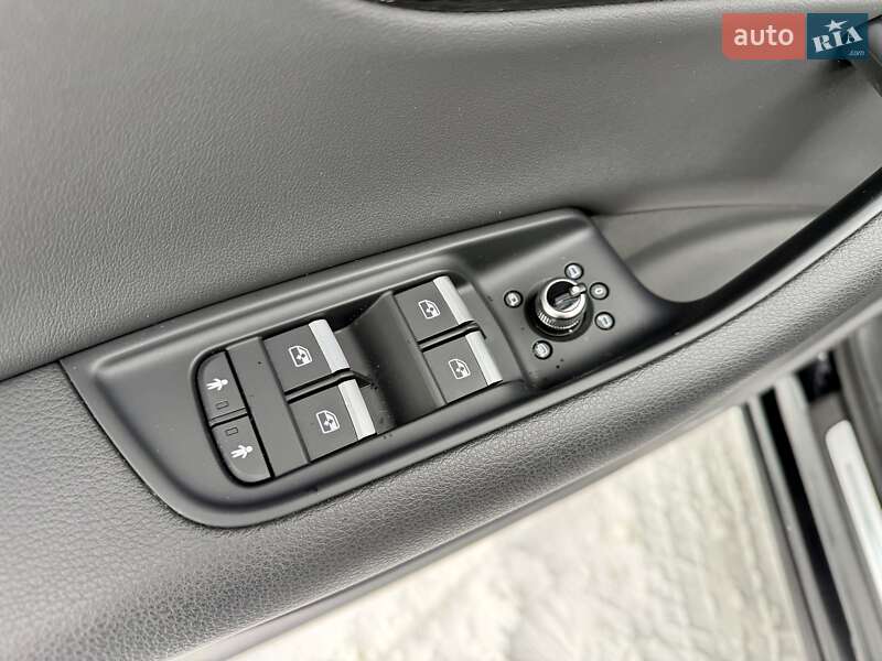 Позашляховик / Кросовер Audi Q7 2019 в Києві фото 31 Позашляховик / Кросовер Audi Q7 2019 в Києві