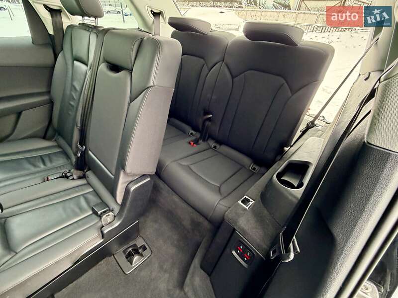 Позашляховик / Кросовер Audi Q7 2019 в Києві фото 73 Позашляховик / Кросовер Audi Q7 2019 в Києві