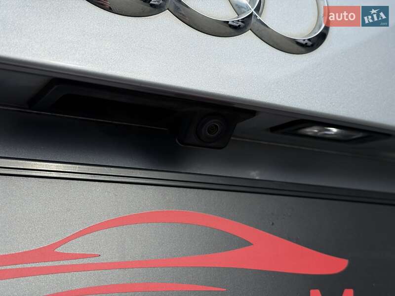 Внедорожник / Кроссовер Audi Q7 2017 в Мукачево