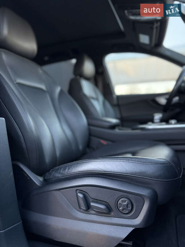 Позашляховик / Кросовер Audi Q7 2017 в Рівному фото 22 Позашляховик / Кросовер Audi Q7 2017 в Рівному