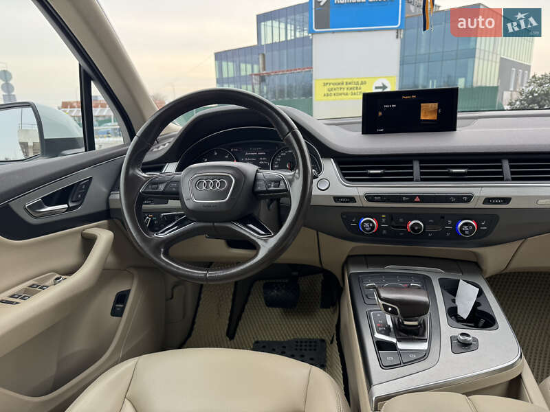 Позашляховик / Кросовер Audi Q7 2016 в Києві фото 25 Позашляховик / Кросовер Audi Q7 2016 в Києві