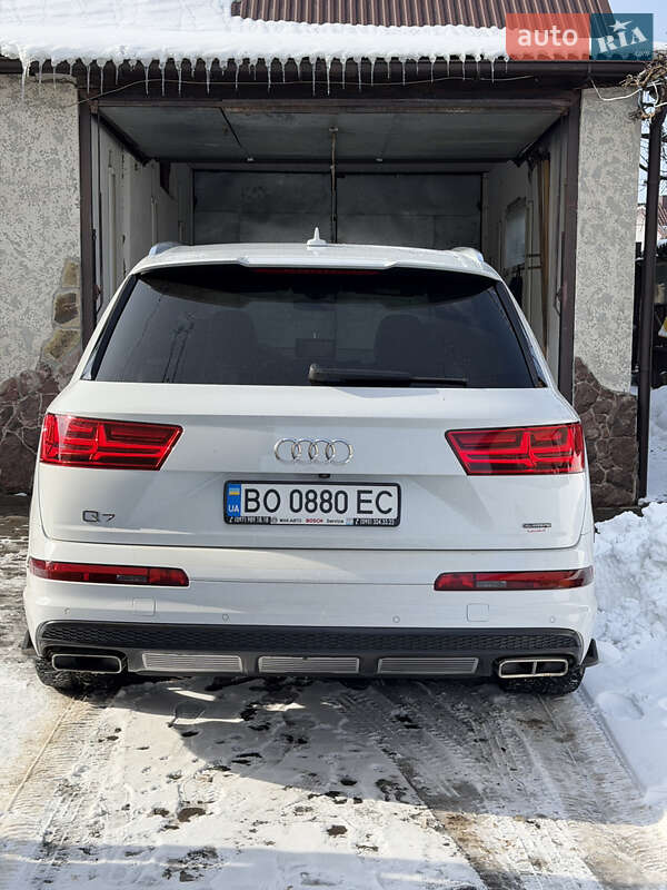 Позашляховик / Кросовер Audi Q7 2017 в Бучачі