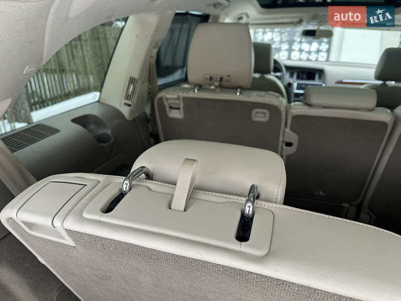 Позашляховик / Кросовер Audi Q7 2012 в Києві