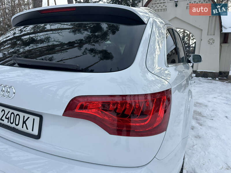 Позашляховик / Кросовер Audi Q7 2012 в Києві