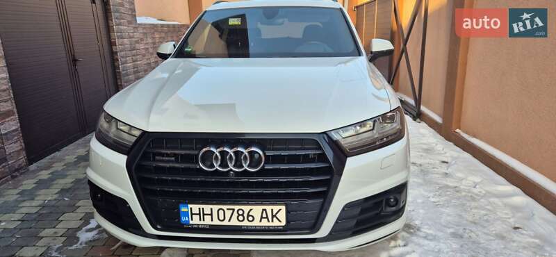 Внедорожник / Кроссовер Audi Q7 2018 в Одессе