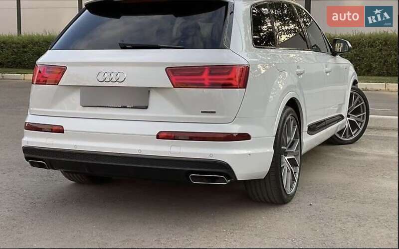 Внедорожник / Кроссовер Audi Q7 2018 в Одессе