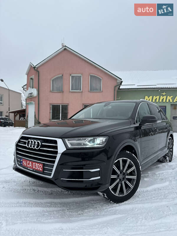 Внедорожник / Кроссовер Audi Q7 2015 в Рожнятове