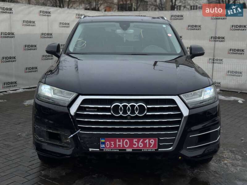 Позашляховик / Кросовер Audi Q7 2016 в Луцьку