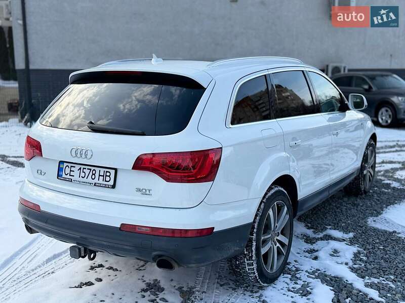 Позашляховик / Кросовер Audi Q7 2014 в Чернівцях
